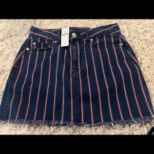 American Eagle super stretch high rise mini! Red white & blue stripes